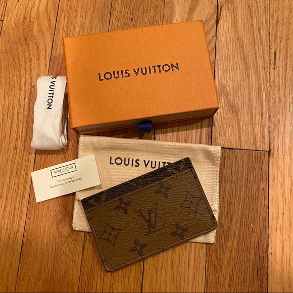 LOUIS VUITTON GIANT MONOGRAM REVERSIBLE CUP HOLDER - Picture 2 of 10